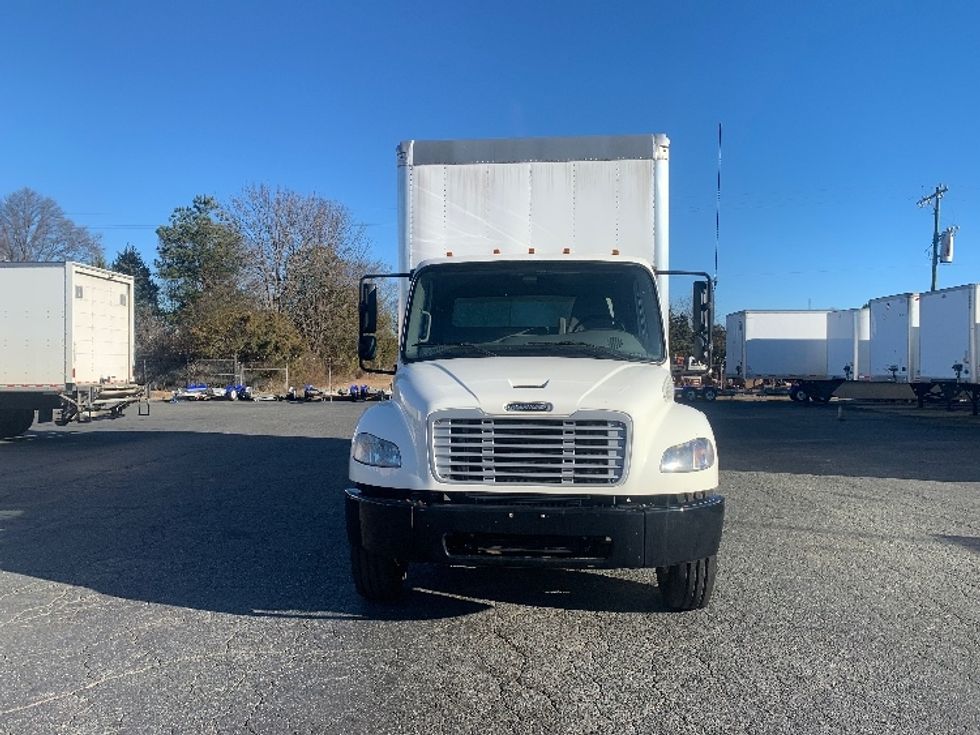 Medium Duty Box Truck-Light and Medium Duty Trucks-Freightliner-2020-M2-Charlotte-NC-5,256\n\t\tmiles-$ 66,000 - Image 2