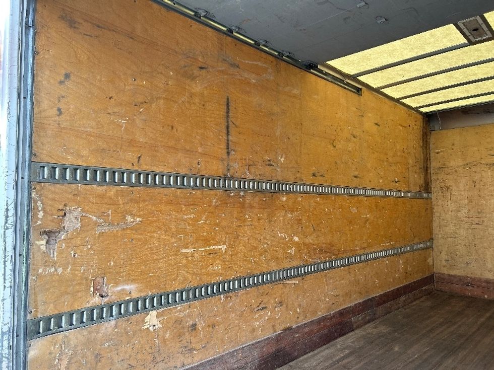 Medium Duty Box Truck-Light and Medium Duty Trucks-Freightliner-2020-M2-Charlotte-NC-70,173\n\t\tmiles-$ 60,000 - Image 11