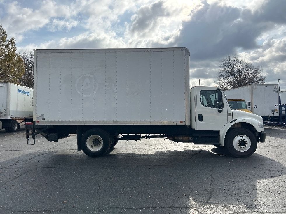Medium Duty Box Truck-Light and Medium Duty Trucks-Freightliner-2020-M2-Charlotte-NC-70,173\n\t\tmiles-$ 60,000 - Image 15