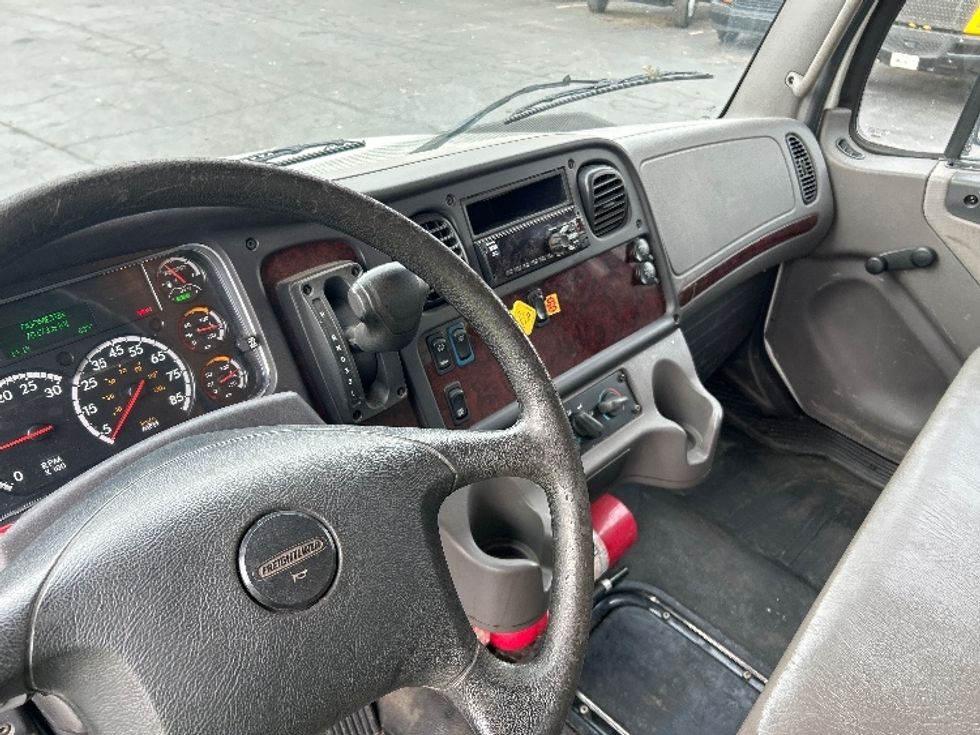 Medium Duty Box Truck-Light and Medium Duty Trucks-Freightliner-2020-M2-Charlotte-NC-70,173\n\t\tmiles-$ 60,000 - Image 17