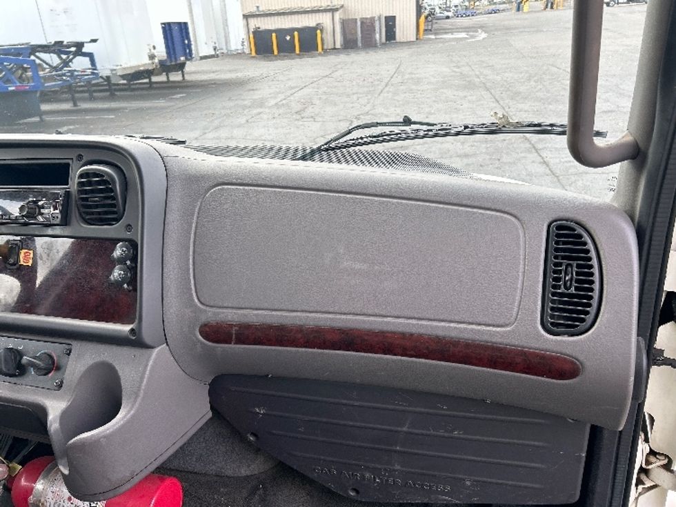 Medium Duty Box Truck-Light and Medium Duty Trucks-Freightliner-2020-M2-Charlotte-NC-70,173\n\t\tmiles-$ 60,000 - Image 21