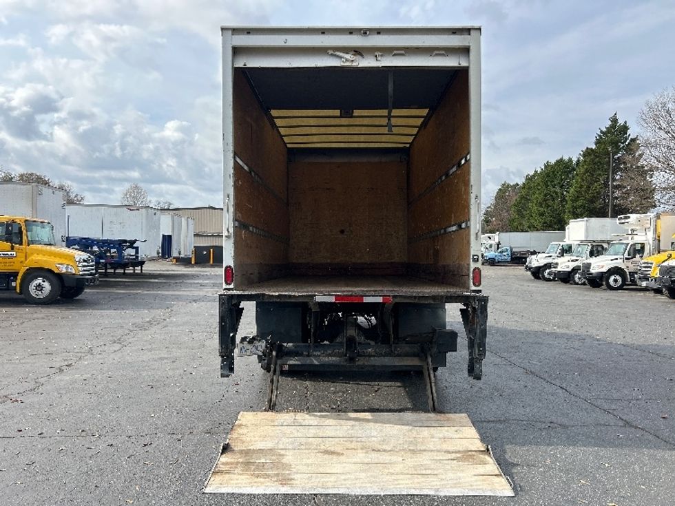 Medium Duty Box Truck-Light and Medium Duty Trucks-Freightliner-2020-M2-Charlotte-NC-70,173\n\t\tmiles-$ 60,000 - Image 9