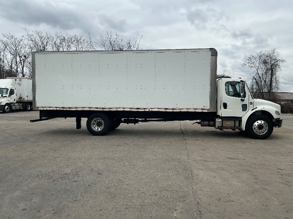 Medium Duty Box Truck-Light and Medium Duty Trucks-Freightliner-2020-M2-Chicopee-MA-230,238\n\t\tmiles-$ 37,250 - Image 15