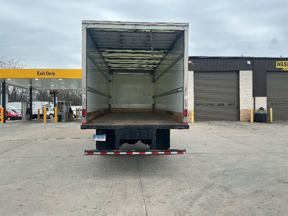 Medium Duty Box Truck-Light and Medium Duty Trucks-Freightliner-2020-M2-Chicopee-MA-230,238\n\t\tmiles-$ 37,250 - Image 9