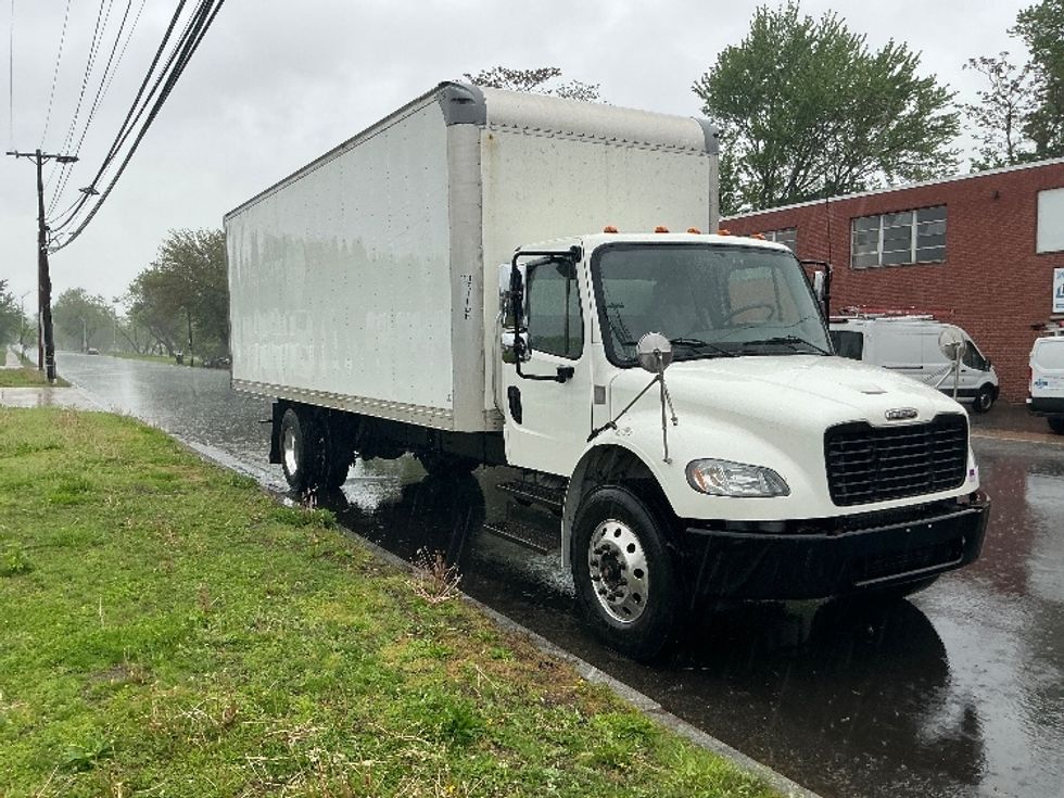 Medium Duty Box Truck-Light and Medium Duty Trucks-Freightliner-2020-M2-Chicopee-MA-417,541\n\t\tmiles-$ 23,250 - Image 1
