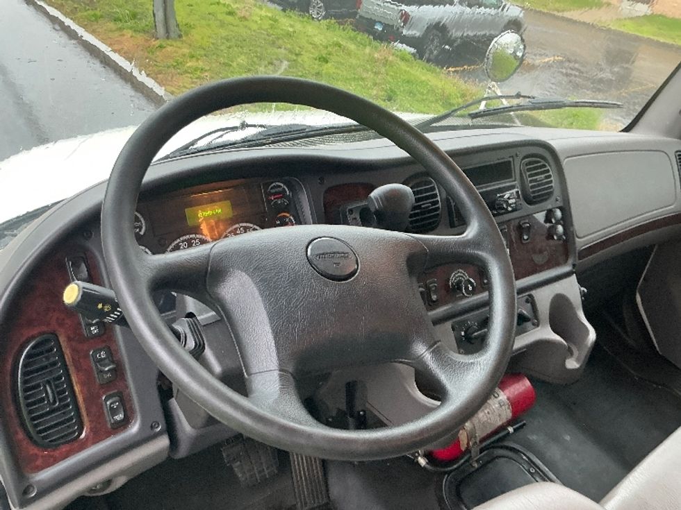 Medium Duty Box Truck-Light and Medium Duty Trucks-Freightliner-2020-M2-Chicopee-MA-417,541\n\t\tmiles-$ 23,250 - Image 17