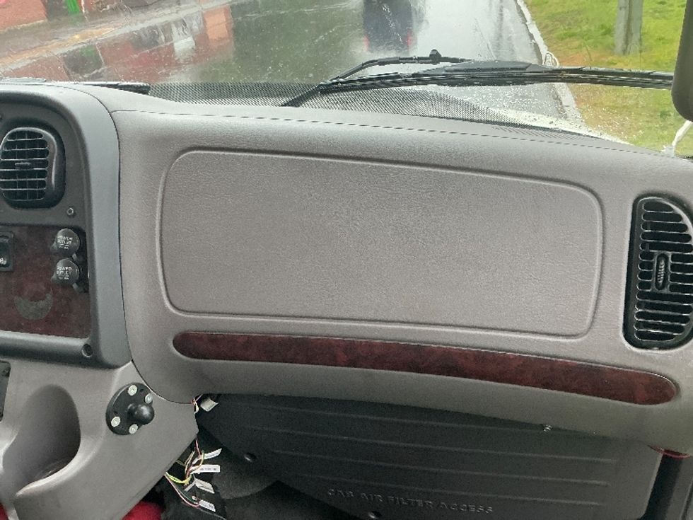 Medium Duty Box Truck-Light and Medium Duty Trucks-Freightliner-2020-M2-Chicopee-MA-417,541\n\t\tmiles-$ 23,250 - Image 21