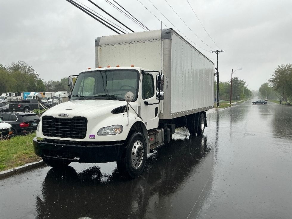 Medium Duty Box Truck-Light and Medium Duty Trucks-Freightliner-2020-M2-Chicopee-MA-417,541\n\t\tmiles-$ 23,250 - Image 3