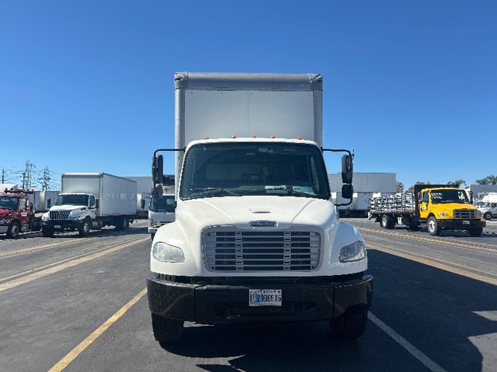 Medium Duty Box Truck-Light and Medium Duty Trucks-Freightliner-2020-M2-Chino-CA-116,294\n\t\tmiles-$ 61,250 - Image 2