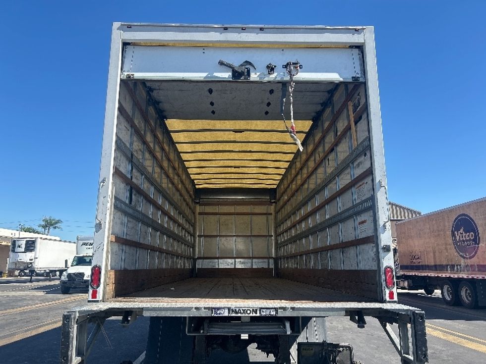 Medium Duty Box Truck-Light and Medium Duty Trucks-Freightliner-2020-M2-Chino-CA-116,294\n\t\tmiles-$ 61,250 - Image 8
