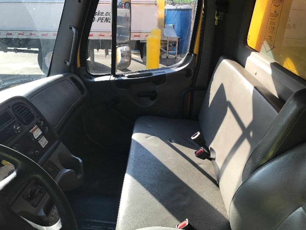 Medium Duty Box Truck-Light and Medium Duty Trucks-Freightliner-2020-M2-Chino-CA-125,009\n\t\tmiles-$ 57,250 - Image 16