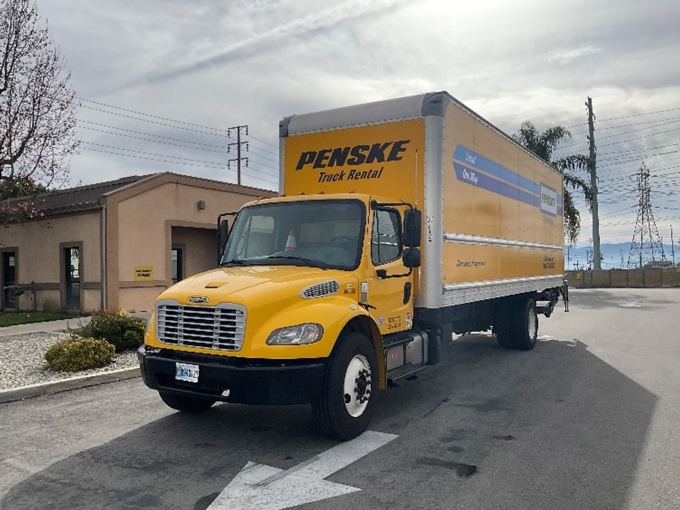 Medium Duty Box Truck-Light and Medium Duty Trucks-Freightliner-2020-M2-Chino-CA-125,009\n\t\tmiles-$ 57,250 - Image 3