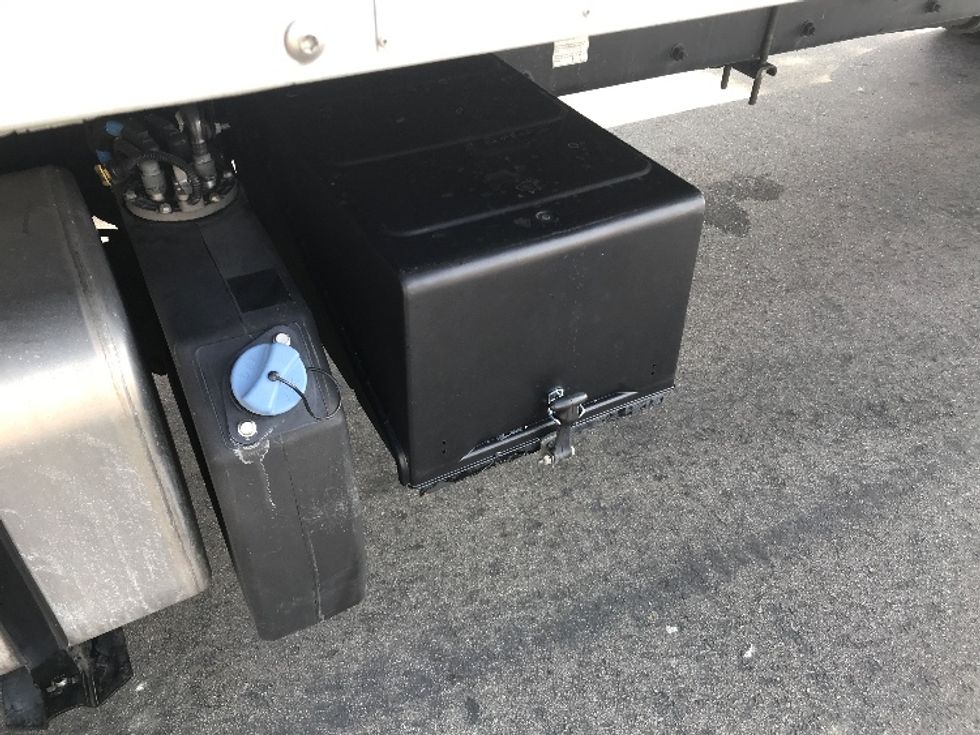 Medium Duty Box Truck-Light and Medium Duty Trucks-Freightliner-2020-M2-Chino-CA-151,419\n\t\tmiles-$ 56,000 - Image 25