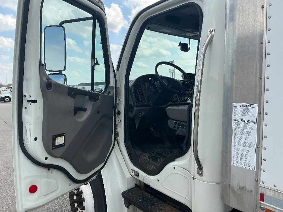 Medium Duty Box Truck-Light and Medium Duty Trucks-Freightliner-2020-M2-Cincinnati-OH-234,869\n\t\tmiles-$ 14,500 - Image 16