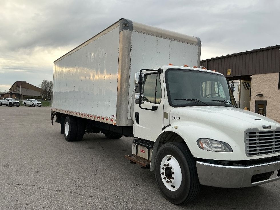 Medium Duty Box Truck-Light and Medium Duty Trucks-Freightliner-2020-M2-Cincinnati-OH-260,224\n\t\tmiles-$ 35,750 - Image 1