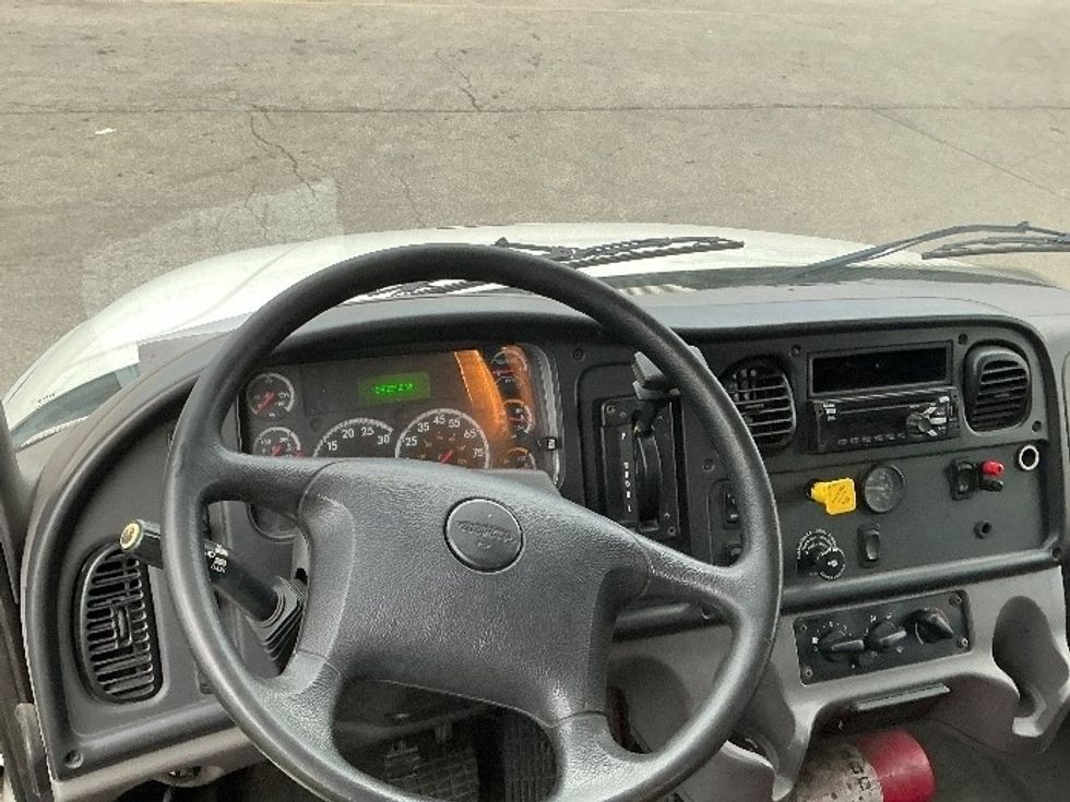 Medium Duty Box Truck-Light and Medium Duty Trucks-Freightliner-2020-M2-Cincinnati-OH-260,224\n\t\tmiles-$ 35,750 - Image 18