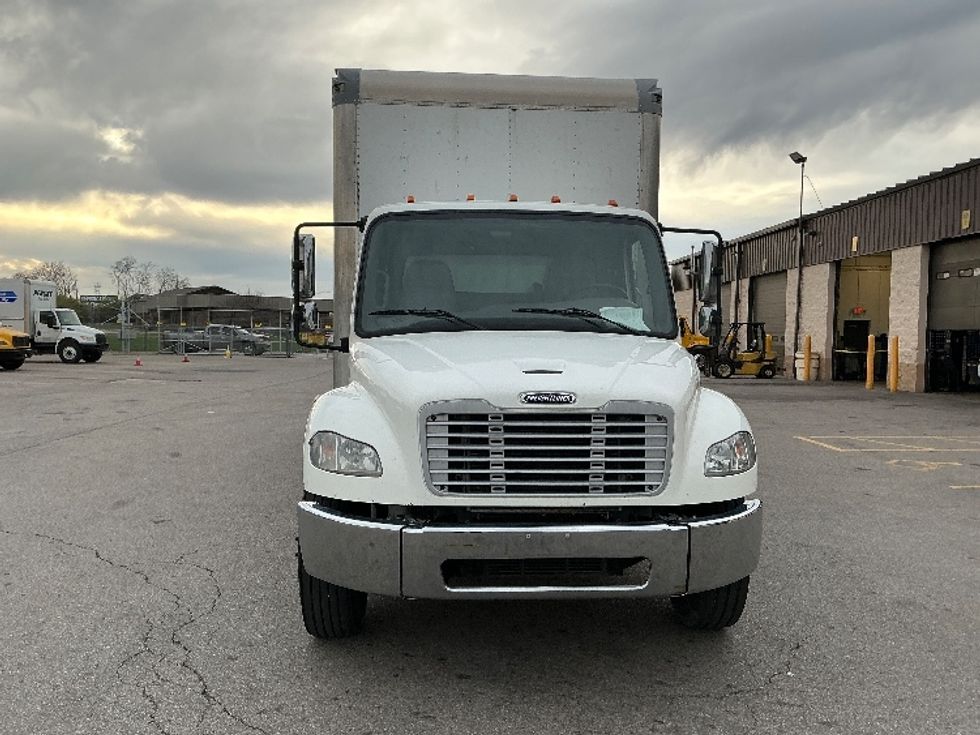 Medium Duty Box Truck-Light and Medium Duty Trucks-Freightliner-2020-M2-Cincinnati-OH-260,224\n\t\tmiles-$ 35,750 - Image 2