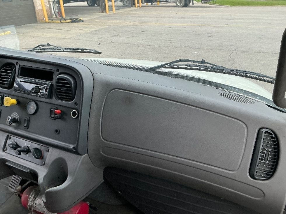 Medium Duty Box Truck-Light and Medium Duty Trucks-Freightliner-2020-M2-Cincinnati-OH-260,224\n\t\tmiles-$ 35,750 - Image 21