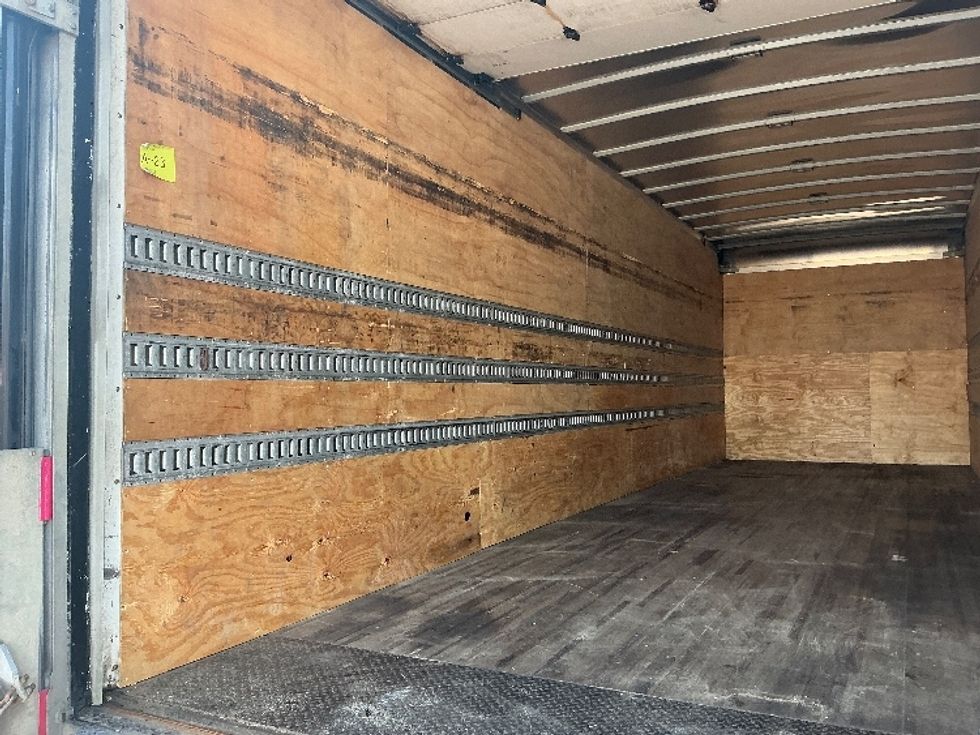 Medium Duty Box Truck-Light and Medium Duty Trucks-Freightliner-2020-M2-Cincinnati-OH-385,617\n\t\tmiles-$ 23,750 - Image 11