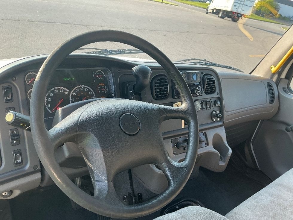 Medium Duty Box Truck-Light and Medium Duty Trucks-Freightliner-2020-M2-Cincinnati-OH-391,478\n\t\tmiles-$ 8,000 - Image 17