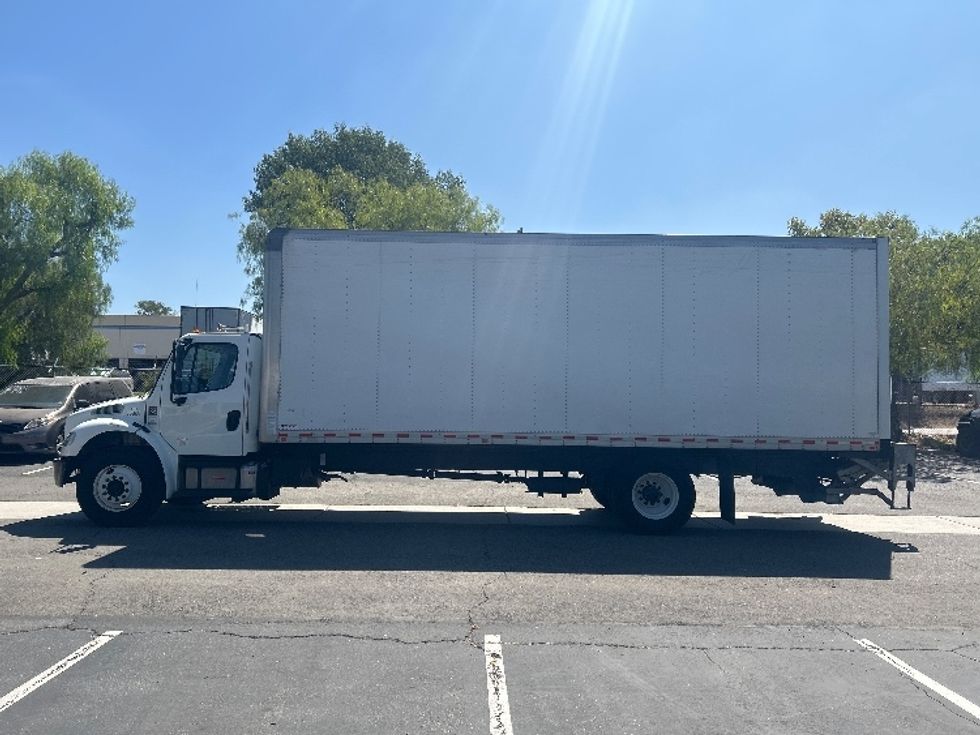 Medium Duty Box Truck-Light and Medium Duty Trucks-Freightliner-2020-M2-City Of Industry-CA-181,522\n\t\tmiles-$ 50,750 - Image 4