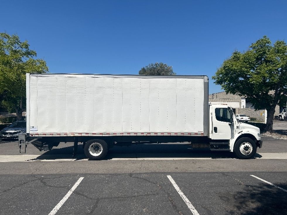 Medium Duty Box Truck-Light and Medium Duty Trucks-Freightliner-2020-M2-City Of Industry-CA-181,522\n\t\tmiles-$ 50,750 - Image 15