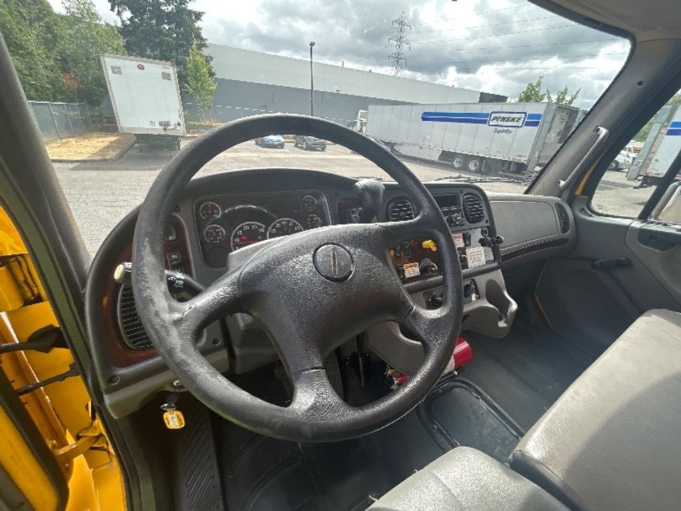 Medium Duty Box Truck-Light and Medium Duty Trucks-Freightliner-2020-M2-Clackamas-OR-156,125\n\t\tmiles-$ 54,000 - Image 17