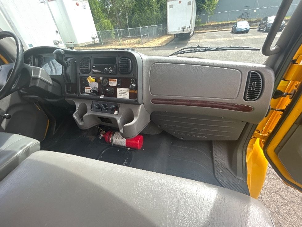 Medium Duty Box Truck-Light and Medium Duty Trucks-Freightliner-2020-M2-Clackamas-OR-156,125\n\t\tmiles-$ 54,000 - Image 21