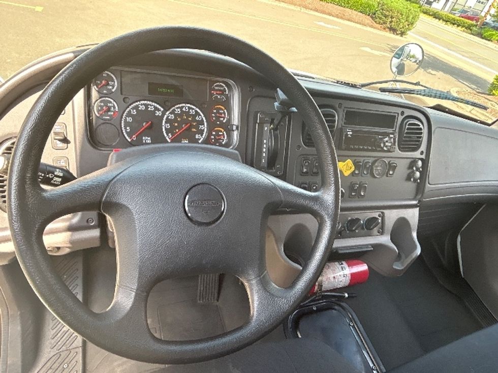 Medium Duty Box Truck-Light and Medium Duty Trucks-Freightliner-2020-M2-Clackamas-OR-54,763\n\t\tmiles-$ 59,250 - Image 18