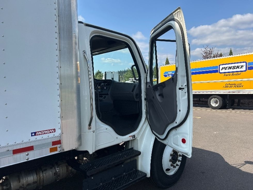 Medium Duty Box Truck-Light and Medium Duty Trucks-Freightliner-2020-M2-Clackamas-OR-54,763\n\t\tmiles-$ 59,250 - Image 20