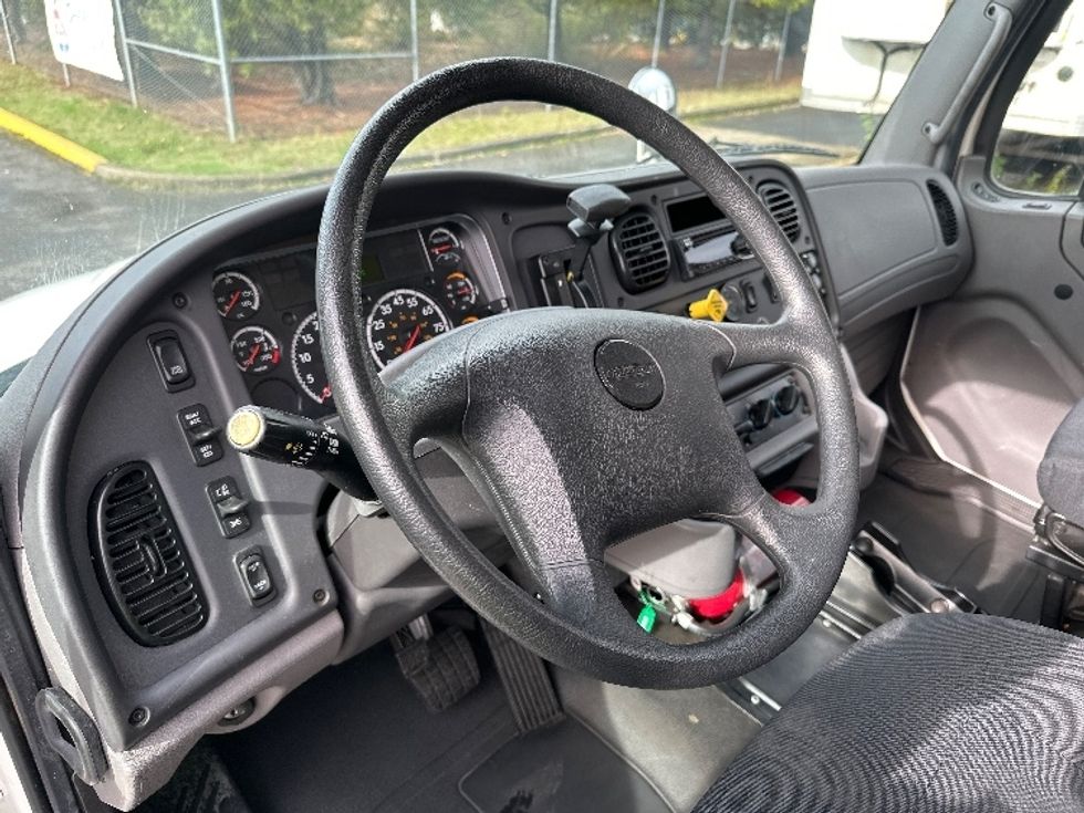 Medium Duty Box Truck-Light and Medium Duty Trucks-Freightliner-2020-M2-Clackamas-OR-73,926\n\t\tmiles-$ 53,750 - Image 17