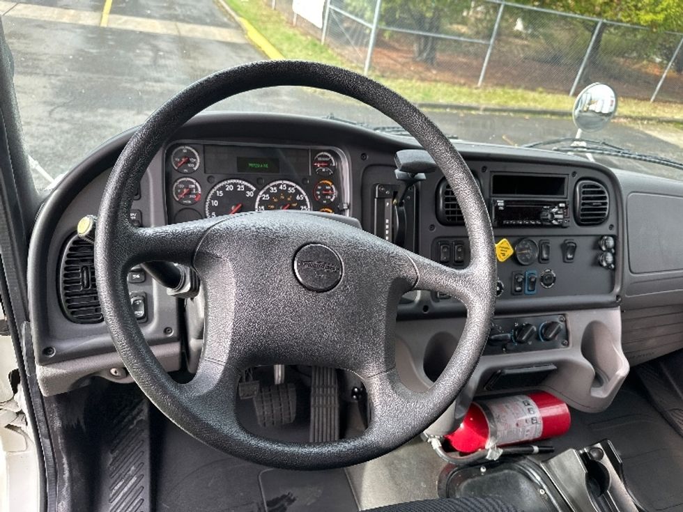 Medium Duty Box Truck-Light and Medium Duty Trucks-Freightliner-2020-M2-Clackamas-OR-73,926\n\t\tmiles-$ 53,750 - Image 18