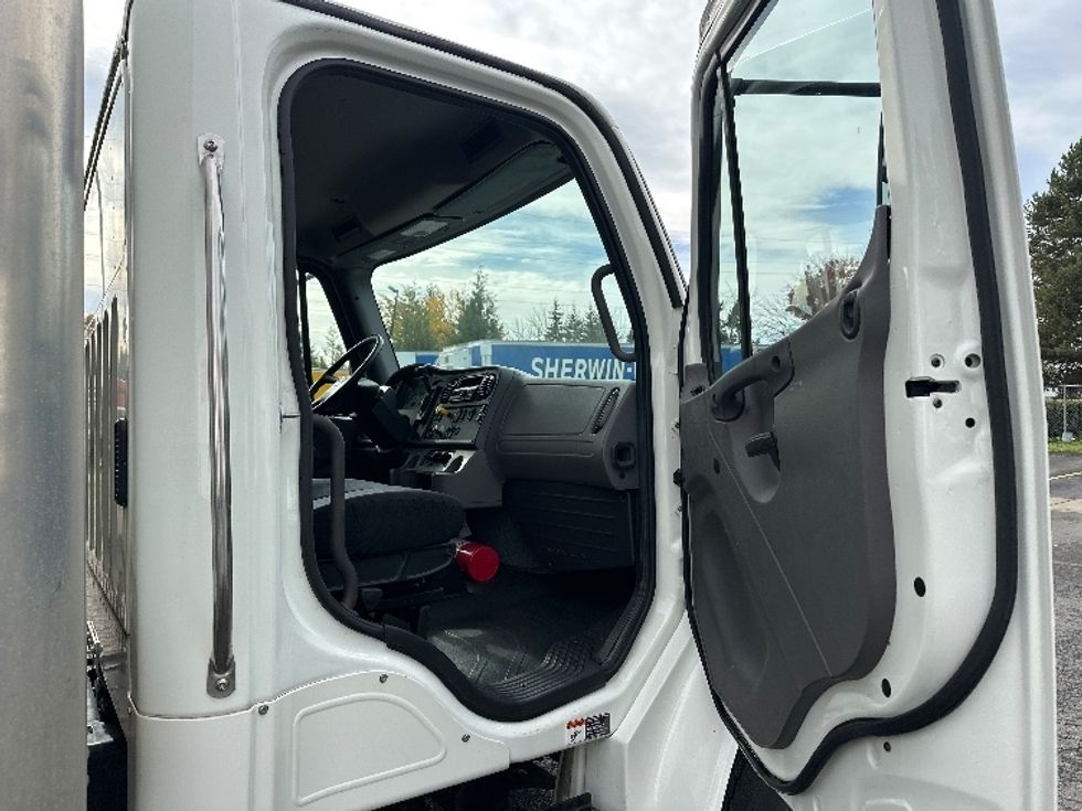 Medium Duty Box Truck-Light and Medium Duty Trucks-Freightliner-2020-M2-Clackamas-OR-73,926\n\t\tmiles-$ 53,750 - Image 20
