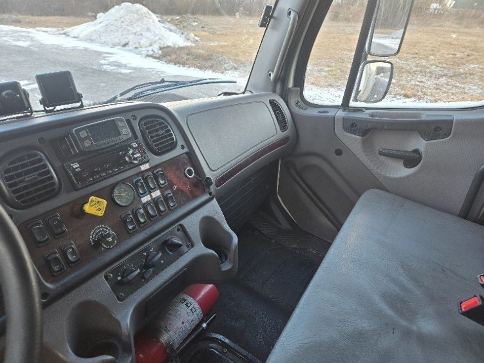 Medium Duty Box Truck-Light and Medium Duty Trucks-Freightliner-2020-M2-Clearfield-PA-417,979\n\t\tmiles-$ 22,250 - Image 19