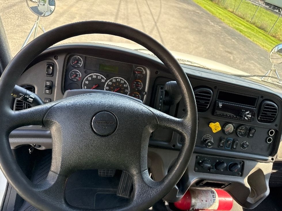 Medium Duty Box Truck-Light and Medium Duty Trucks-Freightliner-2020-M2-Cleveland-TN-191,819\n\t\tmiles-$ 54,250 - Image 18