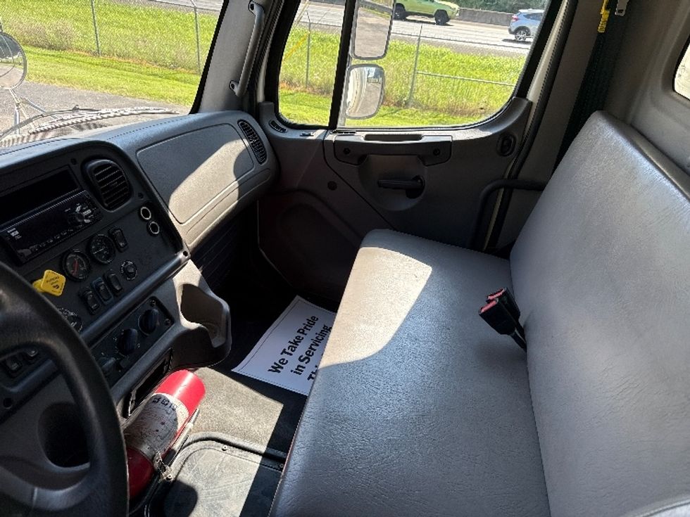 Medium Duty Box Truck-Light and Medium Duty Trucks-Freightliner-2020-M2-Cleveland-TN-191,819\n\t\tmiles-$ 54,250 - Image 19