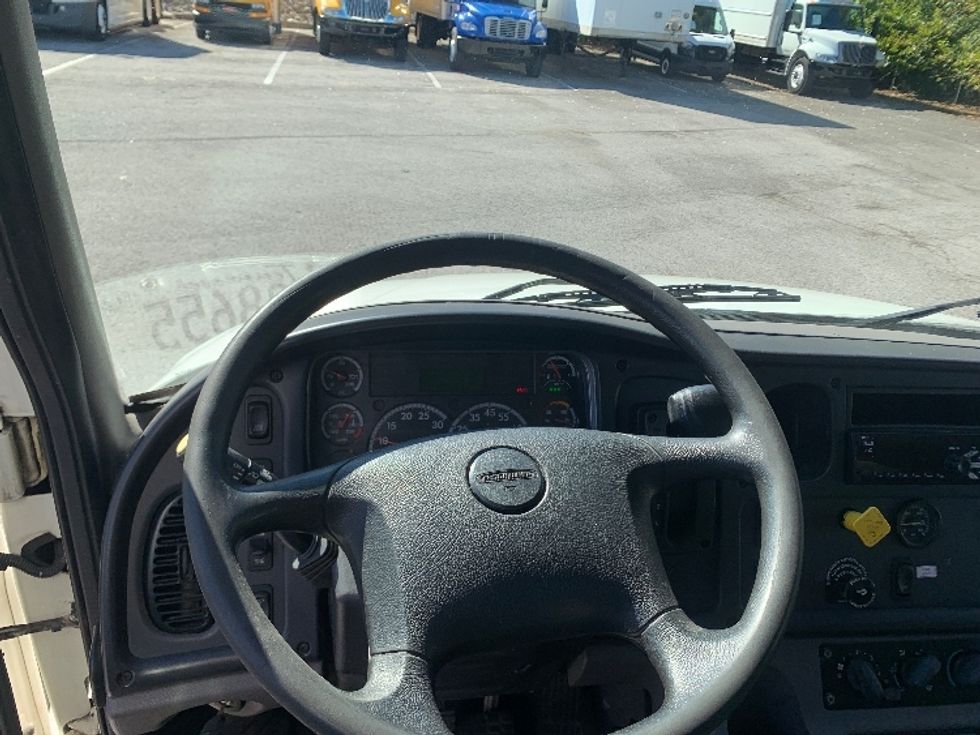 Medium Duty Box Truck-Light and Medium Duty Trucks-Freightliner-2020-M2-Cleveland-TN-229,829\n\t\tmiles-$ 45,500 - Image 18