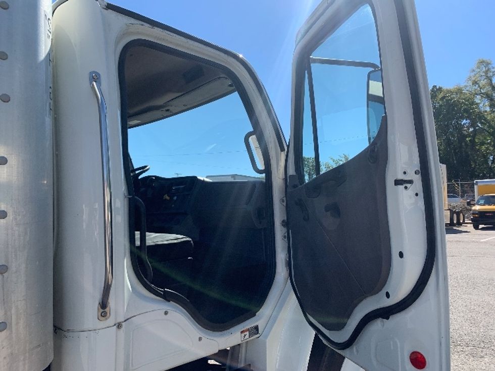 Medium Duty Box Truck-Light and Medium Duty Trucks-Freightliner-2020-M2-Cleveland-TN-229,829\n\t\tmiles-$ 45,500 - Image 20