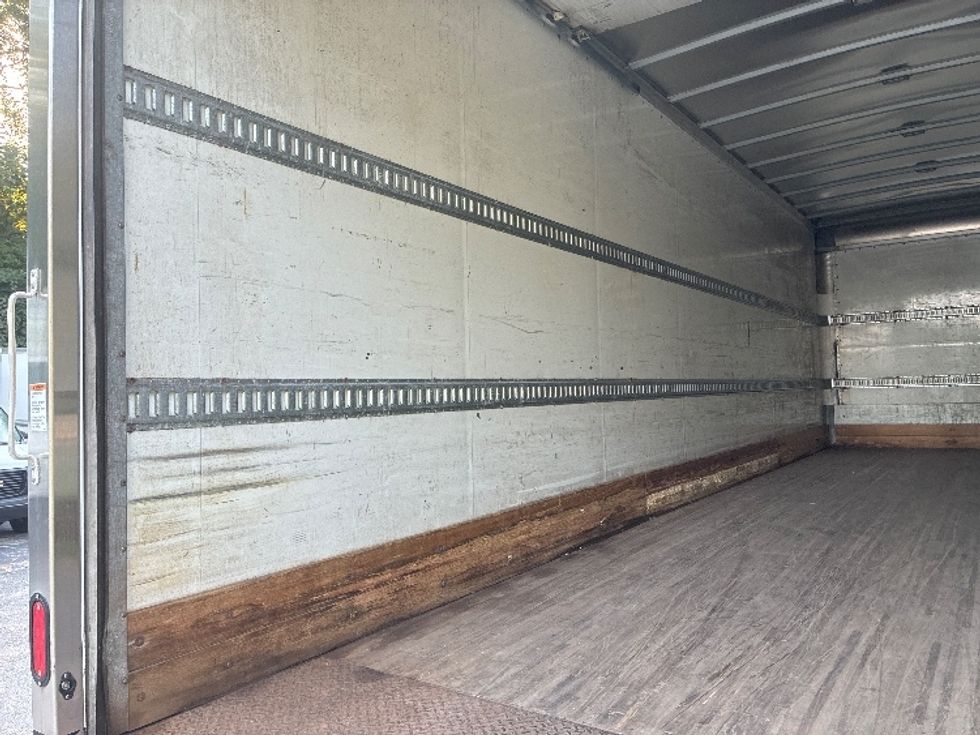 Medium Duty Box Truck-Light and Medium Duty Trucks-Freightliner-2020-M2-Cleveland-TN-397,295\n\t\tmiles-$ 23,500 - Image 11