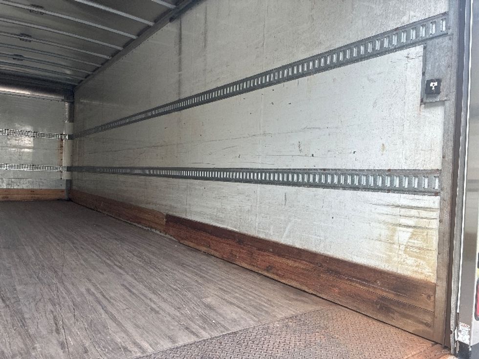 Medium Duty Box Truck-Light and Medium Duty Trucks-Freightliner-2020-M2-Cleveland-TN-397,295\n\t\tmiles-$ 23,500 - Image 12