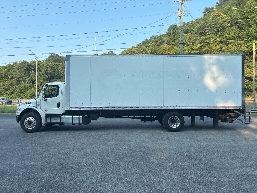 Medium Duty Box Truck-Light and Medium Duty Trucks-Freightliner-2020-M2-Cleveland-TN-397,295\n\t\tmiles-$ 23,500 - Image 4