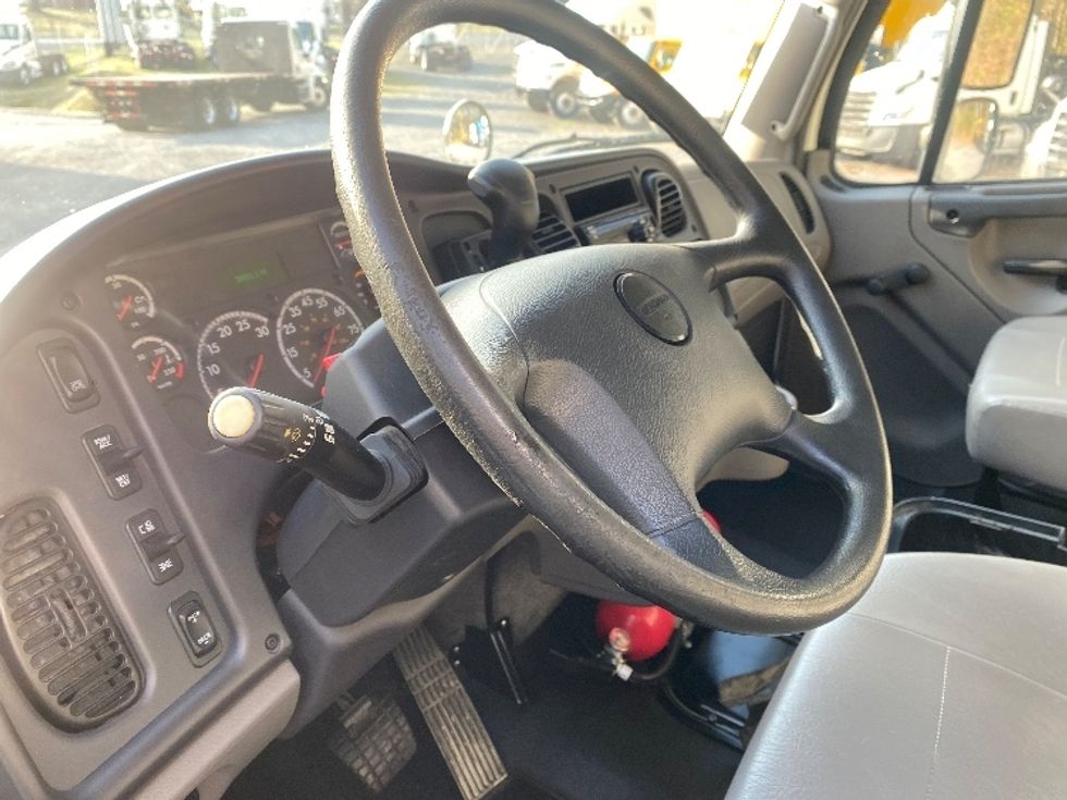 Medium Duty Box Truck-Light and Medium Duty Trucks-Freightliner-2020-M2-Cleveland-TN-58,851\n\t\tmiles-$ 66,750 - Image 16