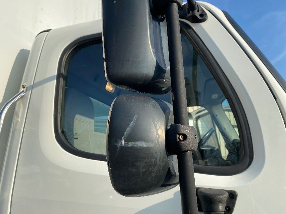 Medium Duty Box Truck-Light and Medium Duty Trucks-Freightliner-2020-M2-Cleveland-TN-58,851\n\t\tmiles-$ 66,750 - Image 27