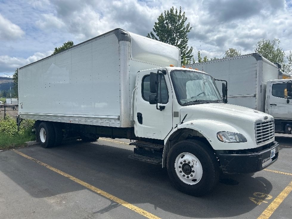 Medium Duty Box Truck-Light and Medium Duty Trucks-Freightliner-2020-M2-Coburg-OR-301,366\n\t\tmiles-$ 15,500 - Image 1