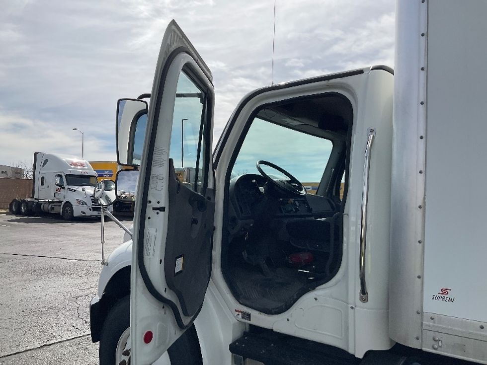 Medium Duty Box Truck-Light and Medium Duty Trucks-Freightliner-2020-M2-Colorado Springs-CO-58,817\n\t\tmiles-$ 69,250 - Image 16