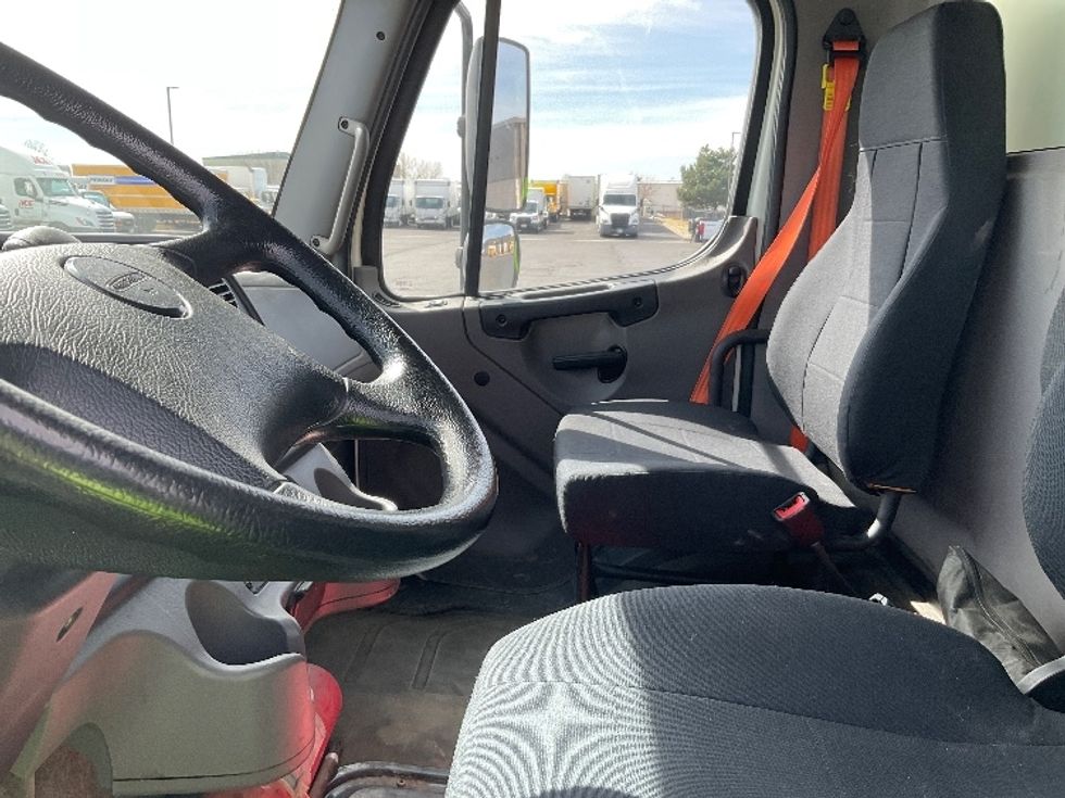 Medium Duty Box Truck-Light and Medium Duty Trucks-Freightliner-2020-M2-Colorado Springs-CO-58,817\n\t\tmiles-$ 69,250 - Image 19