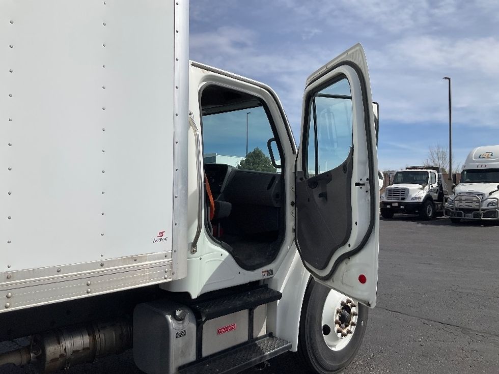 Medium Duty Box Truck-Light and Medium Duty Trucks-Freightliner-2020-M2-Colorado Springs-CO-58,817\n\t\tmiles-$ 69,250 - Image 20