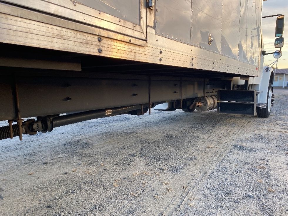 Medium Duty Box Truck-Light and Medium Duty Trucks-Freightliner-2020-M2-Concord-NC-119,190\n\t\tmiles-$ 77,250 - Image 14