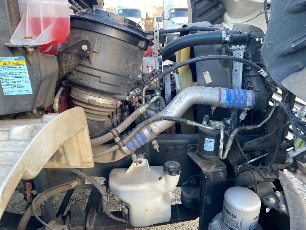 Medium Duty Box Truck-Light and Medium Duty Trucks-Freightliner-2020-M2-Concord-NC-119,190\n\t\tmiles-$ 77,250 - Image 23