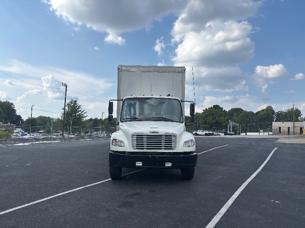 Medium Duty Box Truck-Light and Medium Duty Trucks-Freightliner-2020-M2-Concord-NC-119,242\n\t\tmiles-$ 59,250 - Image 2